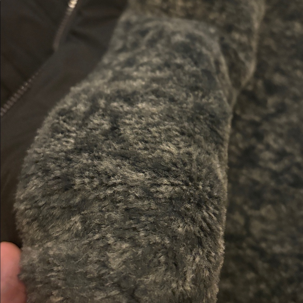 Abercrombie & Fitch Kids Black Puffer Jacket - Picture 6 of 9